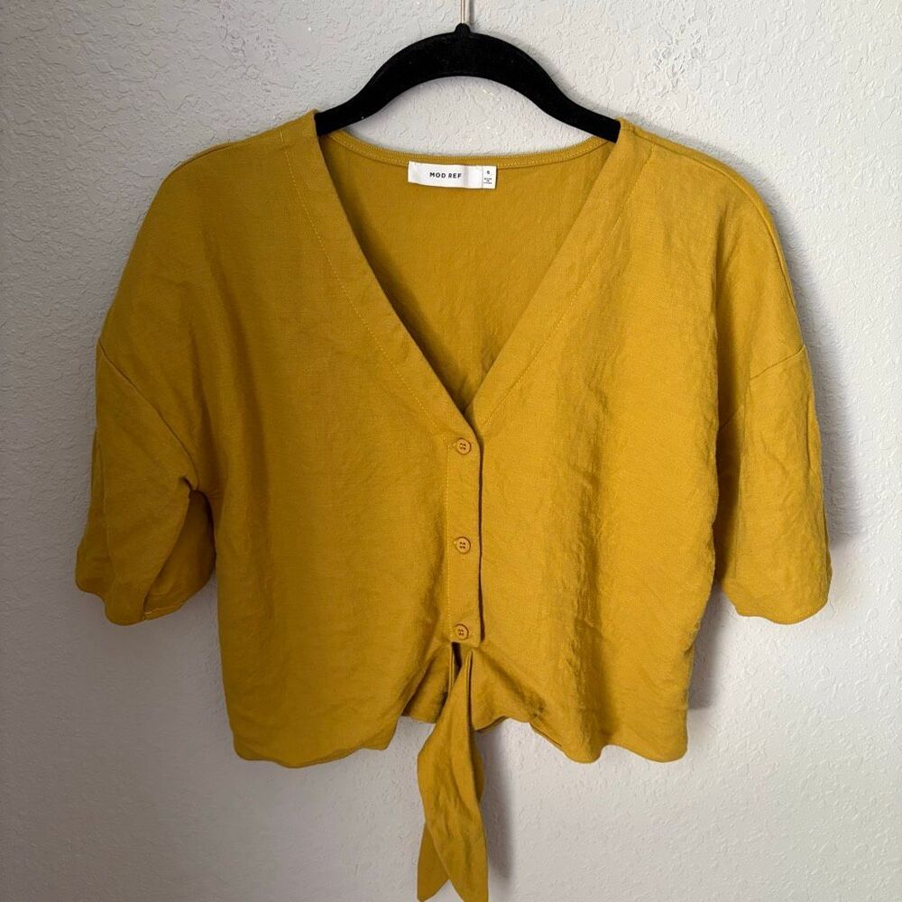 Mod Ref Button Up Tie Crop Front Top Size Small